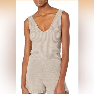 The Drop Sylvie Double V-Neck Textured Rib Cropped Sweater Tank Heather Mushroom